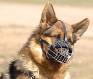 High quality dog muzzle for police dogs-wire muzzle